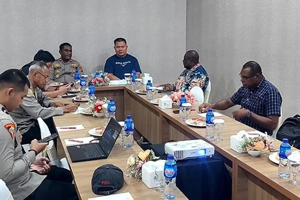 Rapat Persiapan Pengamanan Pilkada Serentak 2024 di Maybrat, Pj Bupati Usul Bentuk Desk Khusus