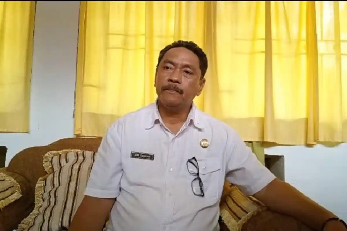 Satu Tahun Gaji Pegawai Kontrak Disdukcapil Mamasa Menunggak, Kadis Tidak Tahu Kapan Akan Dibayar