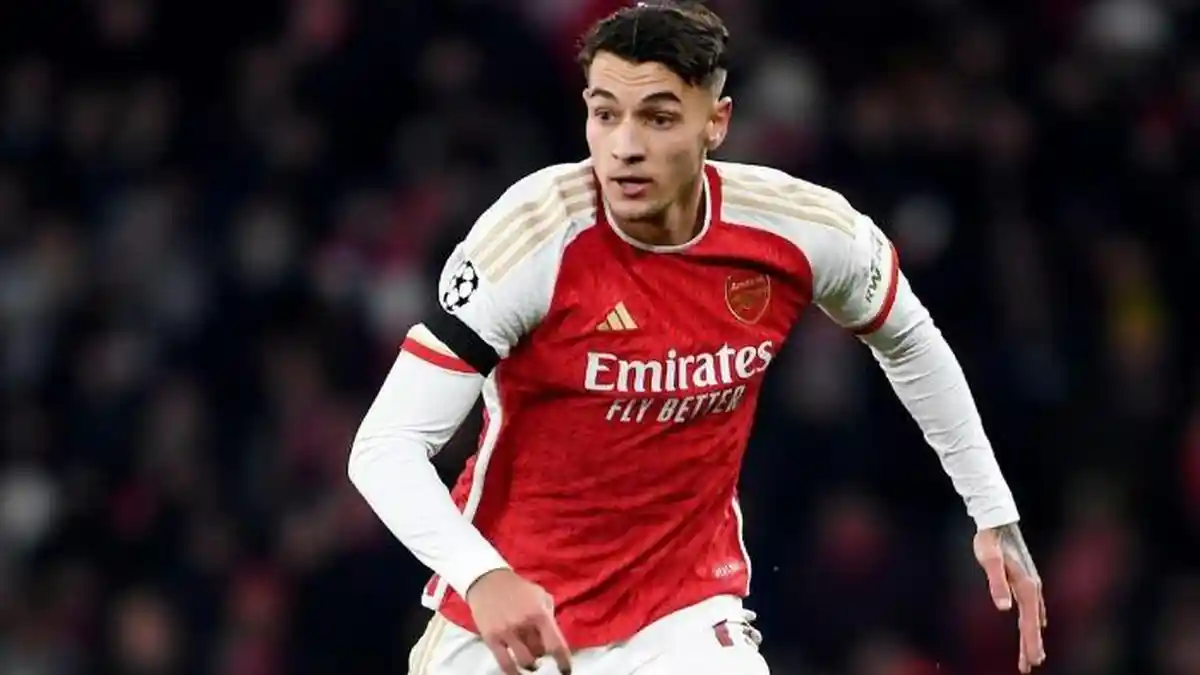 AS Roma Segera Dapatkan Bek Baru, Arsenal Prioritaskan Transfer Jakub Kiwior ke Giallorossi