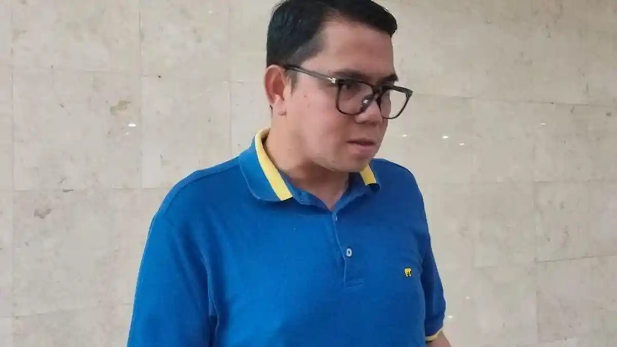 Viral Rombongan Politisi PDIP Arteria Dahlan Berfoto di Tikungan Sitinjau Lauik Dikawal Polisi