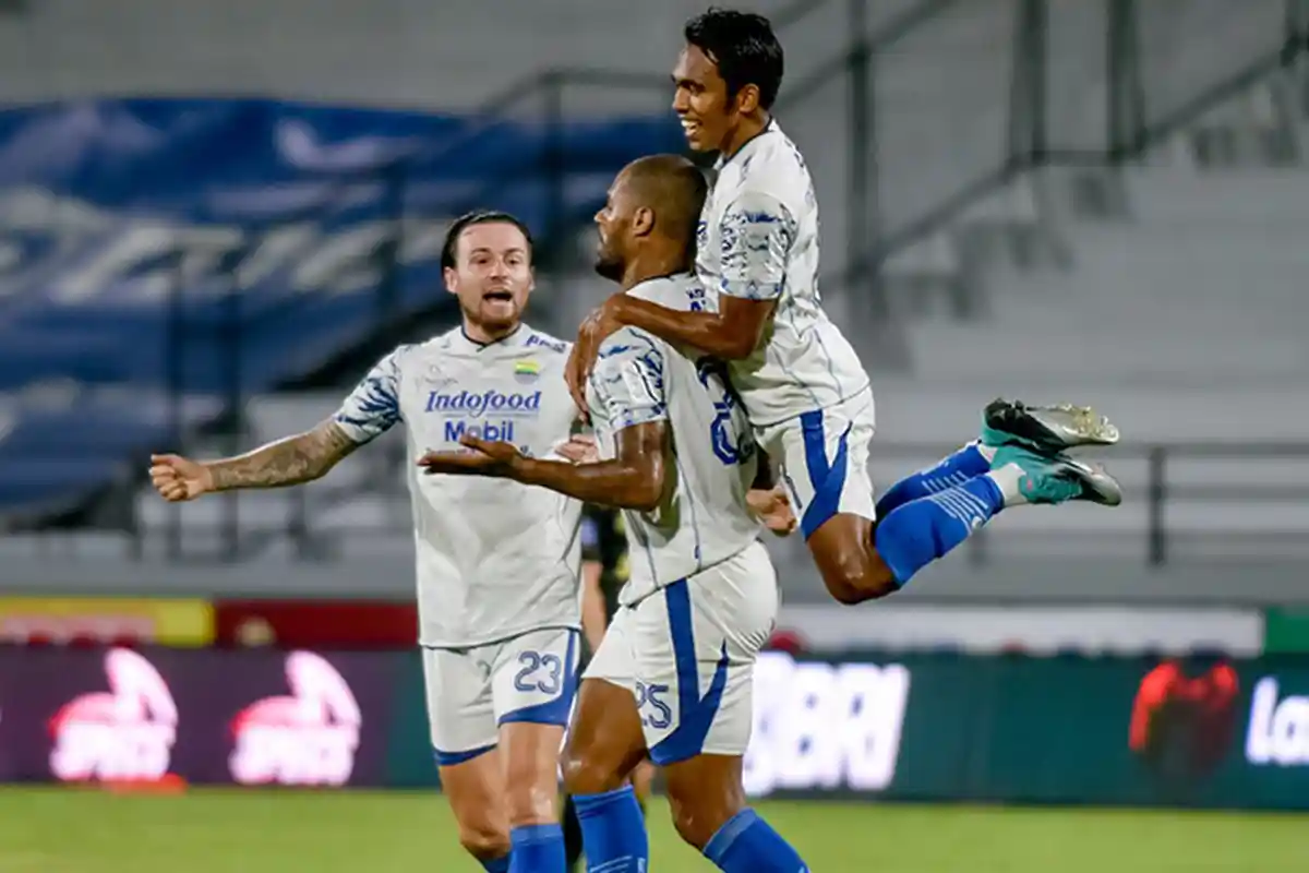 Selebrasi 'Kode' David da Silva Saat Persebaya Vs Persib Curi Perhatian, Ditujukan Untuk Seseorang