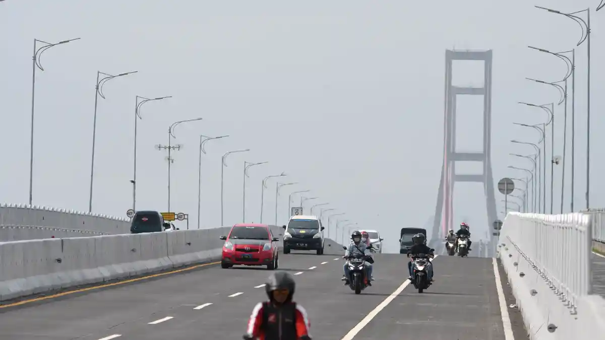Lonjakan Kasus Covid-19 di Bangkalan: Data Corona Terkini hingga Penyekatan di Jembatan Suramadu