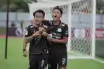 persipa-vs-persikab-kapten-tim-tri-handoko-rayakan-gol.jpg