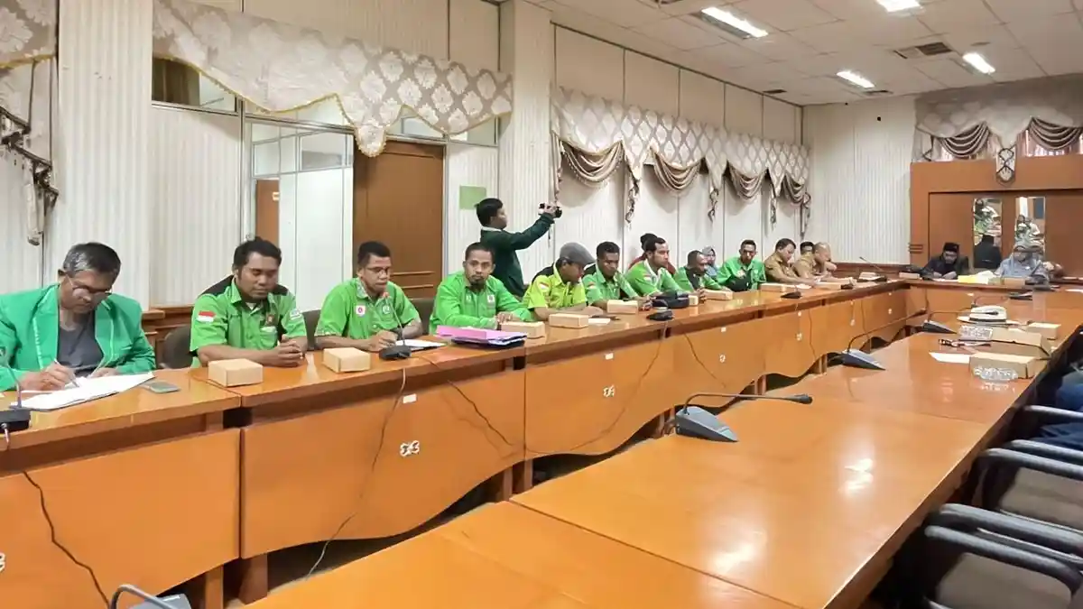 Tak Terima di PHK Sepihak oleh Perusahaan Sawit, Seorang Guru Mengadu ke DPRD Nunukan Kaltara