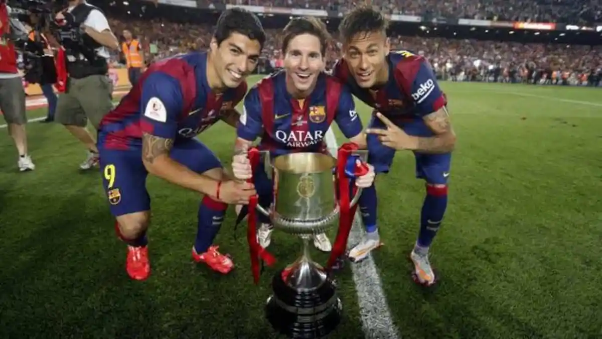 Beda Pendapat dengan Neymar, Luis Suarez Jagokan Messi Raih Ballon d'Or