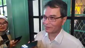 Prof-Badriul-Hegar-OK.jpg
