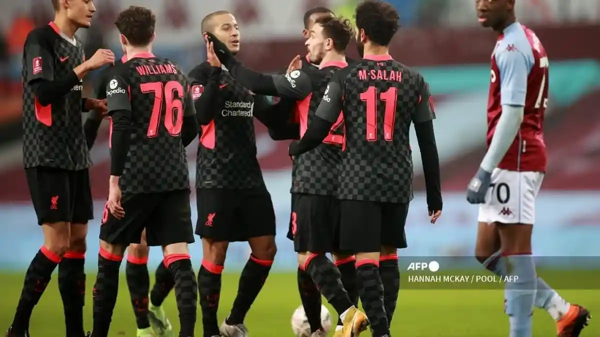HASIL PIALA FA: Liverpool Bayar Lunas Utang Kekalahan, The Reds Cukur Aston Villa 1-4