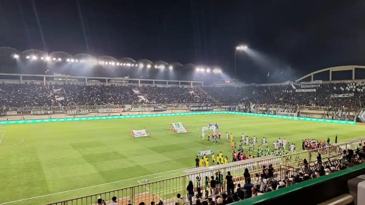 Euforia Tak Terbendung, Ribuan BCS Penuhi Maguwoharjo Jelang Final Liga 2