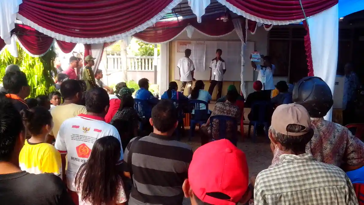 TPS Fezzi dan Posko Yuslih Ramai Dikunjungi Warga