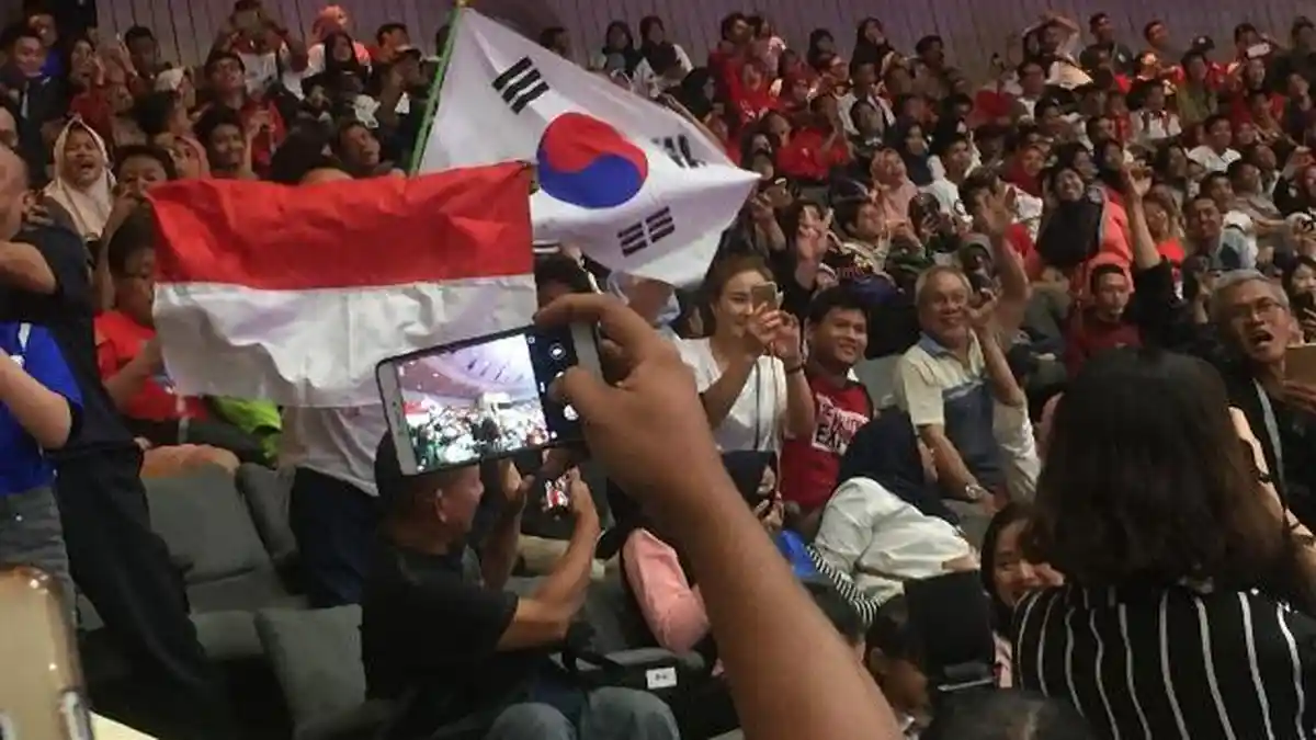 Jokowi Datang di Arena Taekwondo, Ada Suporter Teriak Minta Sepeda