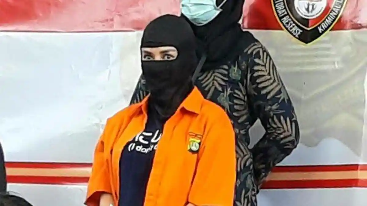 Alasan PN Tangerang Tunda Vonis Cynthiara Alona Terkait Kasus Prostitusi Anak