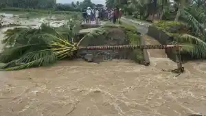 Jalan-utama-Desa-Mekaruo-Dumoga-Barat-Bolmong-putus-akibat-ditghfghfgh.jpg