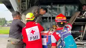 KIRIM-BANTUNAN-PMI-DKI-Jakarta-mengirimkan-110-kantong-darah.jpg