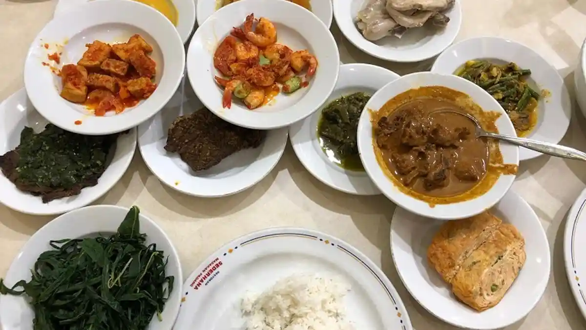 Inilah Lokasi dan Alamat Rumah Makan Padang di Jalan Pandanaran Semarang