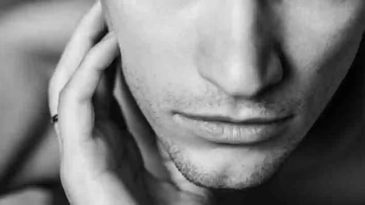 Survei: Pria Suka Gelitikan pada Dagu