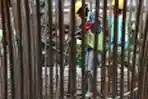 Pengecoran Tiang Perlintasan Kereta Api Cepat Bandung-Jakarta