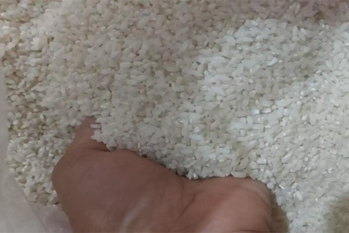 Pedagang Kelontong di Sambas Sebut Harga Beras Lokal Stabil, Berkisar 12-13 Ribu per Kilogram