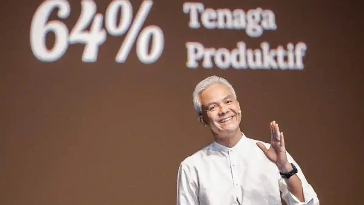Tekad Ganjar Beri Perhatian Serius untuk Gaji Guru dan Tenaga Pendidik: Mereka Harus Sejahtera