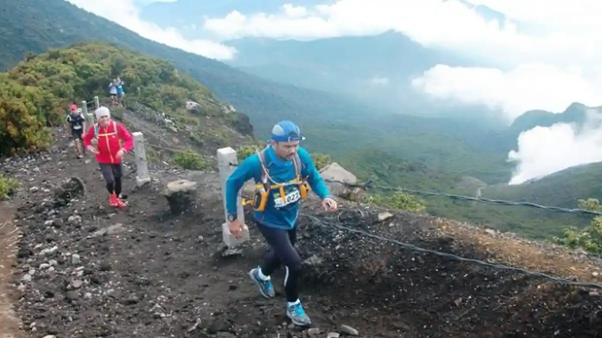 Malam Tahun Baruan di Gunung? Kuota Pendakian Gunung Gede Pangrango Masih Ada Nih