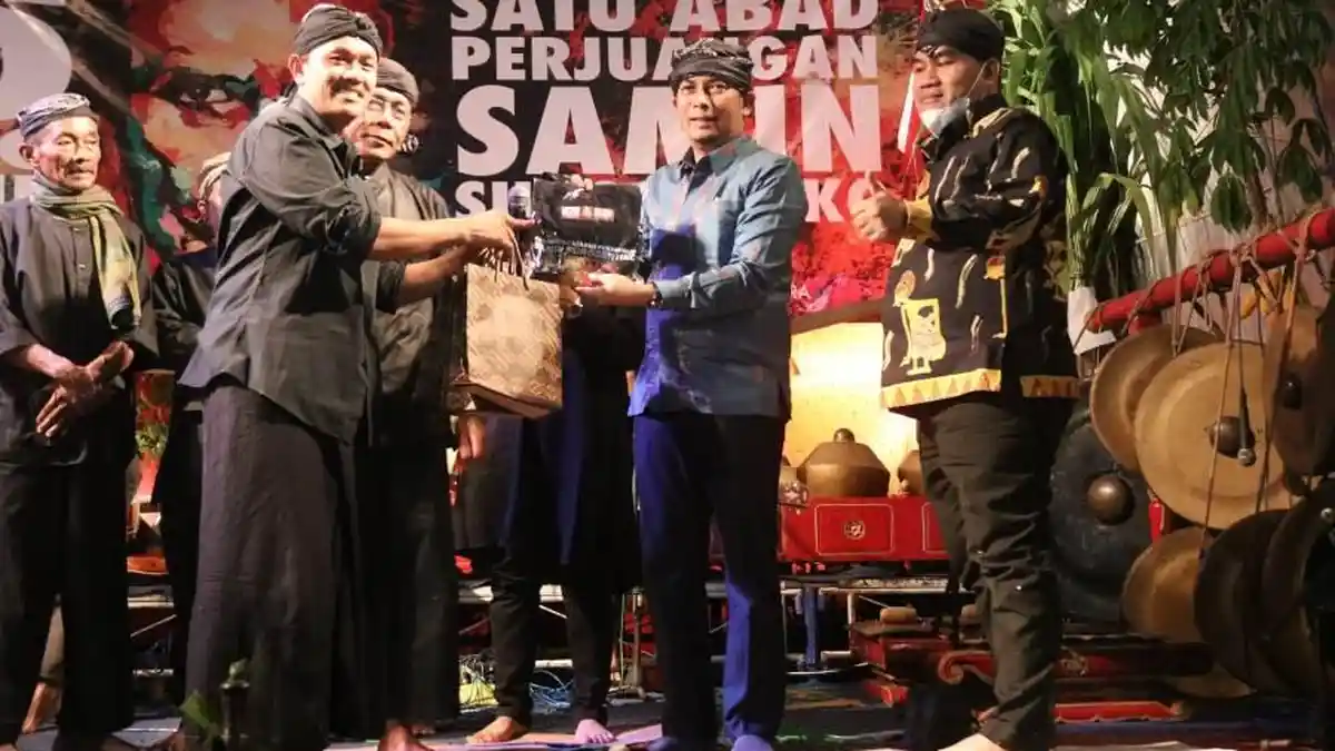 Wali Kota Sawahlunto Hadiri Peringatan 1 Abad Samin Surosentiko: di Sana Ada Dulur Tunggal Sekapal