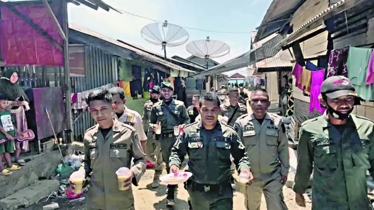 Satpol PP dan WH Lhokseumawe Gerebek Warung Jualan Siang Hari di Bulan Puasa