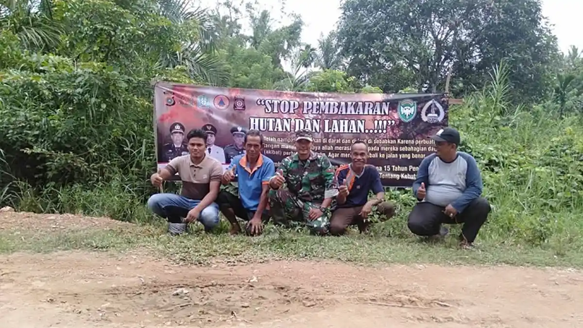 Aksi Kodim Aceh Jaya Cegah Karhutla, Pasang Spanduk di Setiap Desa
