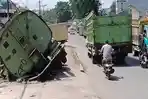 truk-tangki-terperosok-banyuasin.jpg