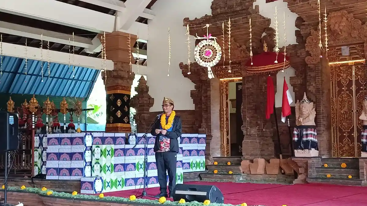 Banyak WNA di Bali Kerja Ilegal dan Berulah, Mahfud MD : Nanti Biar Diurus Ditertibkan