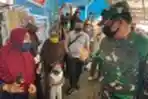 Panglima TNI dan Kapolri Tinjau Penerapan Protokol Kesehatan di Pasar Kodim Senapelan