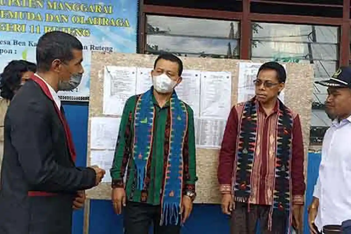 Lima Tahun KBM SMPN 11 Ruteng Dilakukan Dalam Satu Ruangan 