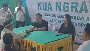 Warga-Italia-Carmelo-Corallo-Rela-Masuk-Islam-demi-Menikahi-Wanita-Ngrayun-Ponorogo.jpg