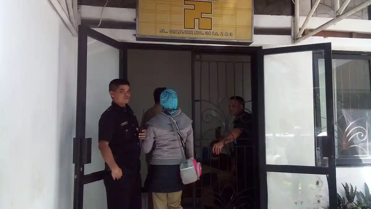 13 Jam! Mabes Polri dan Polda Jabar Geledah Kantor Distarcip