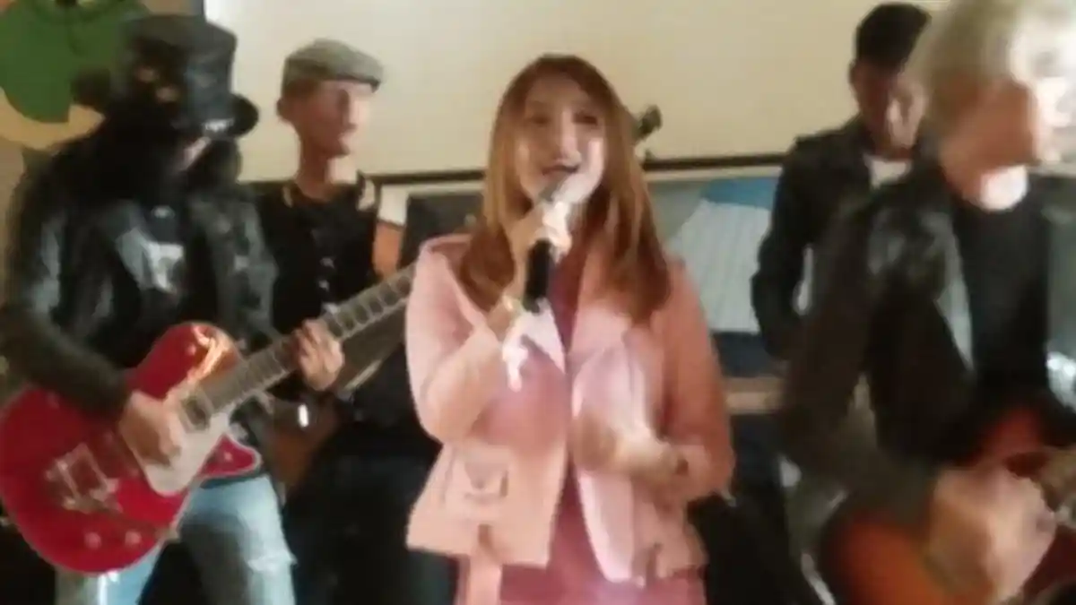 Miliki Wajah Oriental, Meti Kim Optimis Lagu Tapi Bohong Bisa Diterima Masyarakat