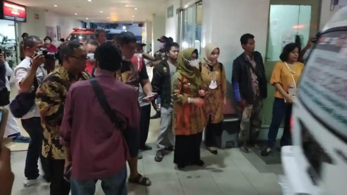 Wali Kota Siantar Susanti Langsung Sambangi Korban Kebakaran Sepulangnya dari Medan