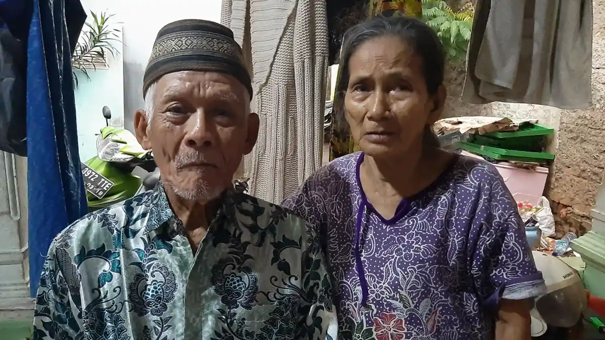 Usia 80 Tahun, Paimin Banting Tulang Angkut Sampah Hidupi Keluarga Hingga Cicit