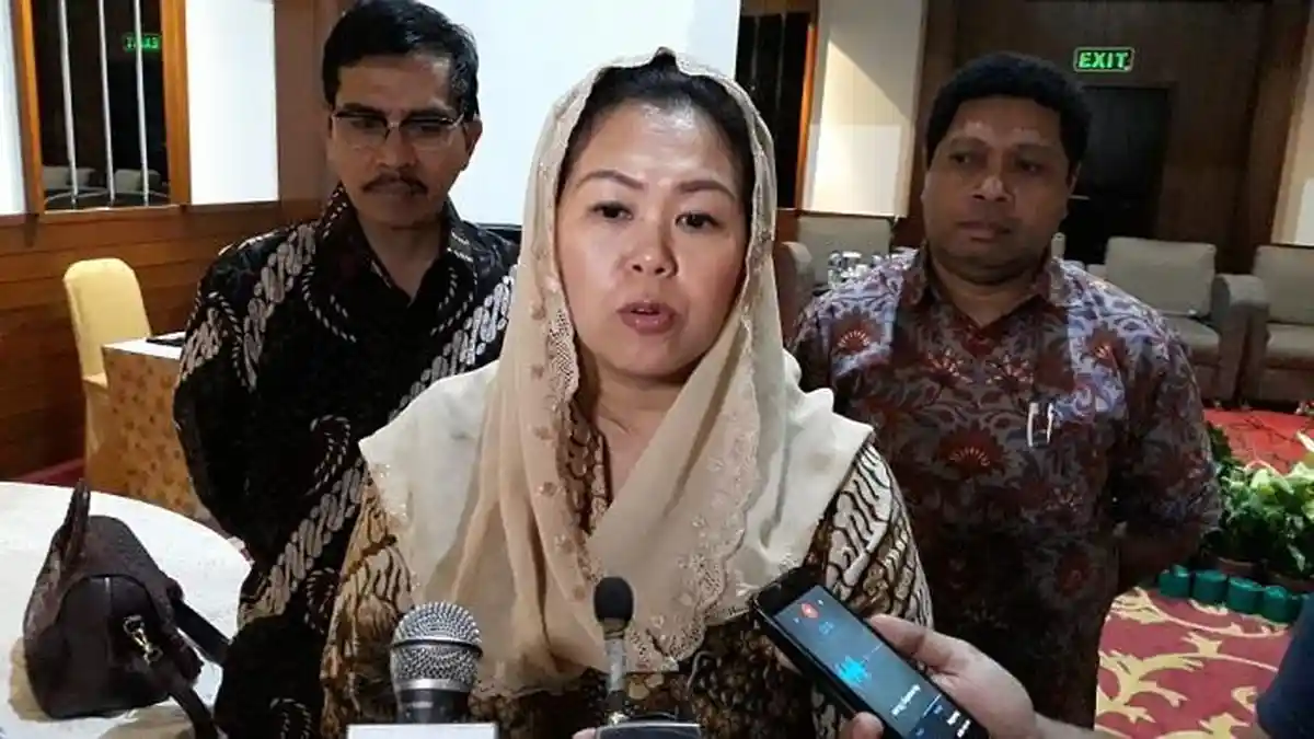 Romo Magnis dan Yenny Wahid Minta Joko Widodo Keluarkan Perppu, 'Saya Berharap Presiden Berani'