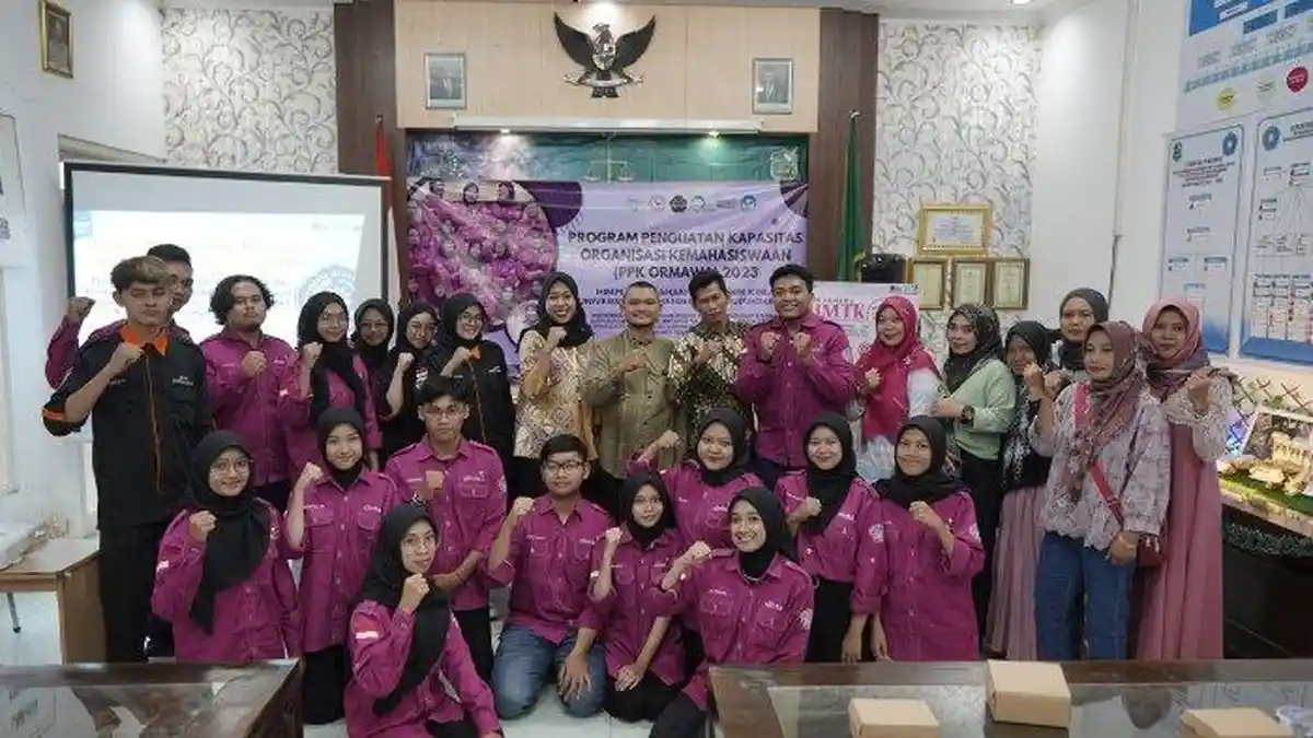 Himpunan Mahasiswa Teknik Kimia UMP Launching Program Puspa Inspiratif di Desa Bawang, Banjarnegara