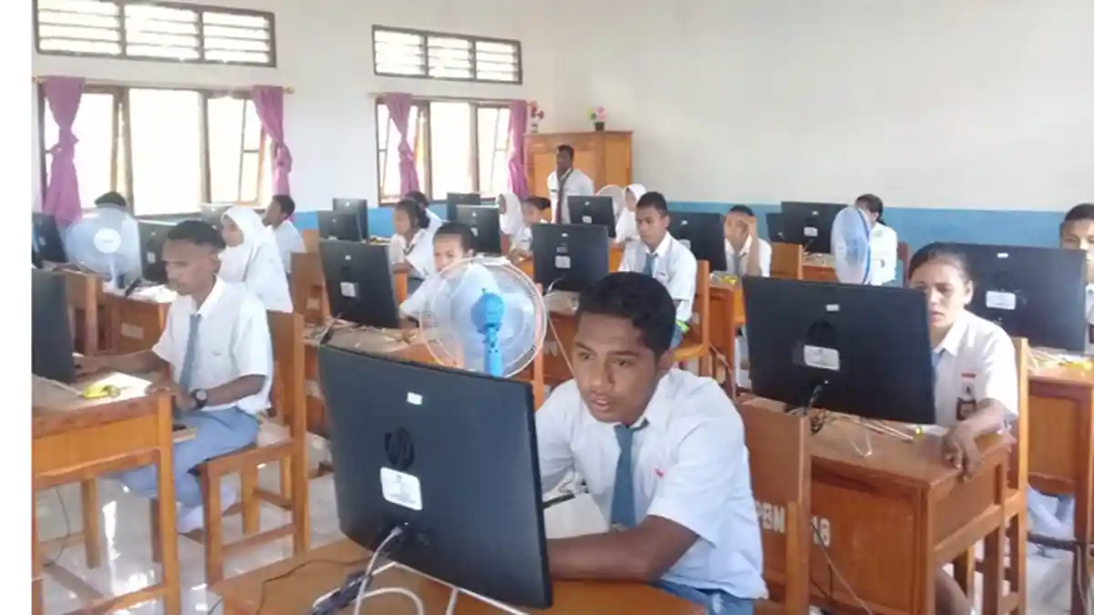 Perasaan Lega Pelajar SMK Negeri 1 Buyasuri Usai UNBK Hari Pertama