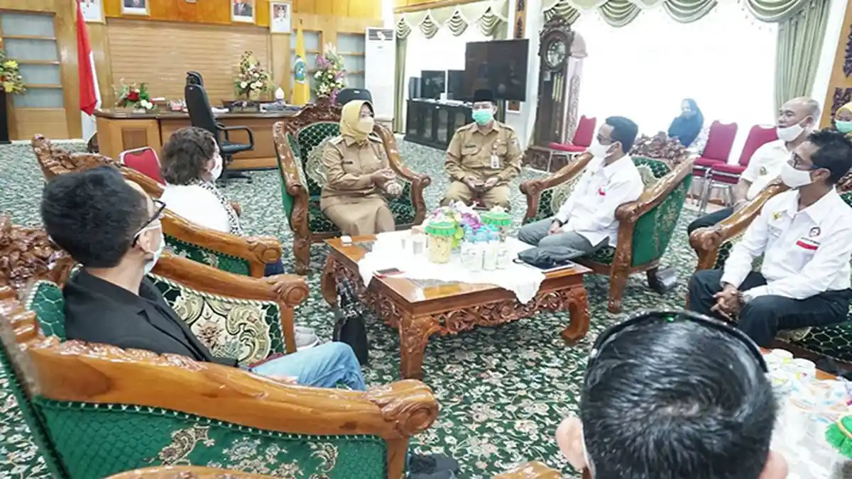 Bupati Mempawah Terima Kunjungan Tim LBMWI, Bahas Terkait Menaikkan Kelas UMKM