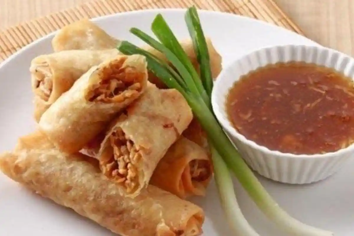 Resep Makanan, Lumpia Mini Isi Sayur, Camilan Klasik yang Renyah Disantap dengan Teh