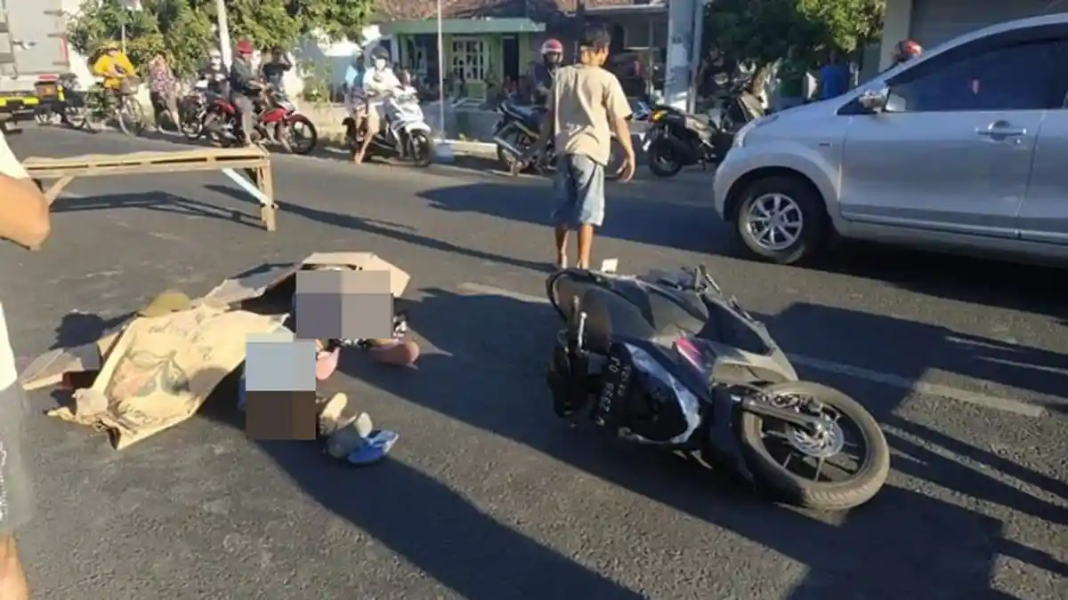 Serempetan dan Jatuh, Pasutri di Sidoarjo Tertabrak Sepeda Motor hingga Tewas