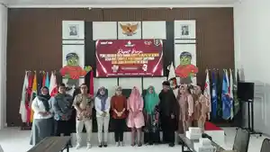 Penyerahan-Santunan-Badan-Adhoc-Pilkada-2024-di-Grobogan-dan-Demak.jpg
