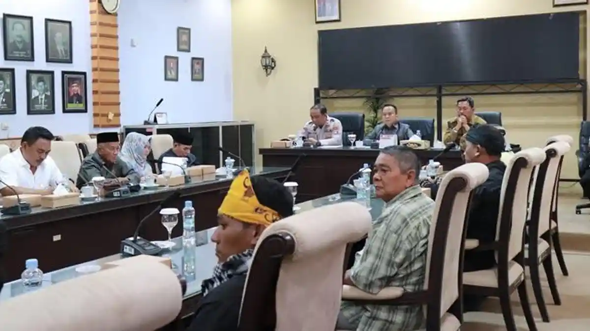 Datangi DPRD, Lembaga Adat Kesultanan Bulungan Desak Pemkab dan Dewan Percepat DOB Tanjung Selor