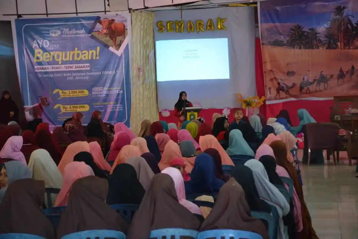 Kartini Ottong Minta Wahdah Islamiyah Tanamkan Nilai Rekigius ke Pemuda