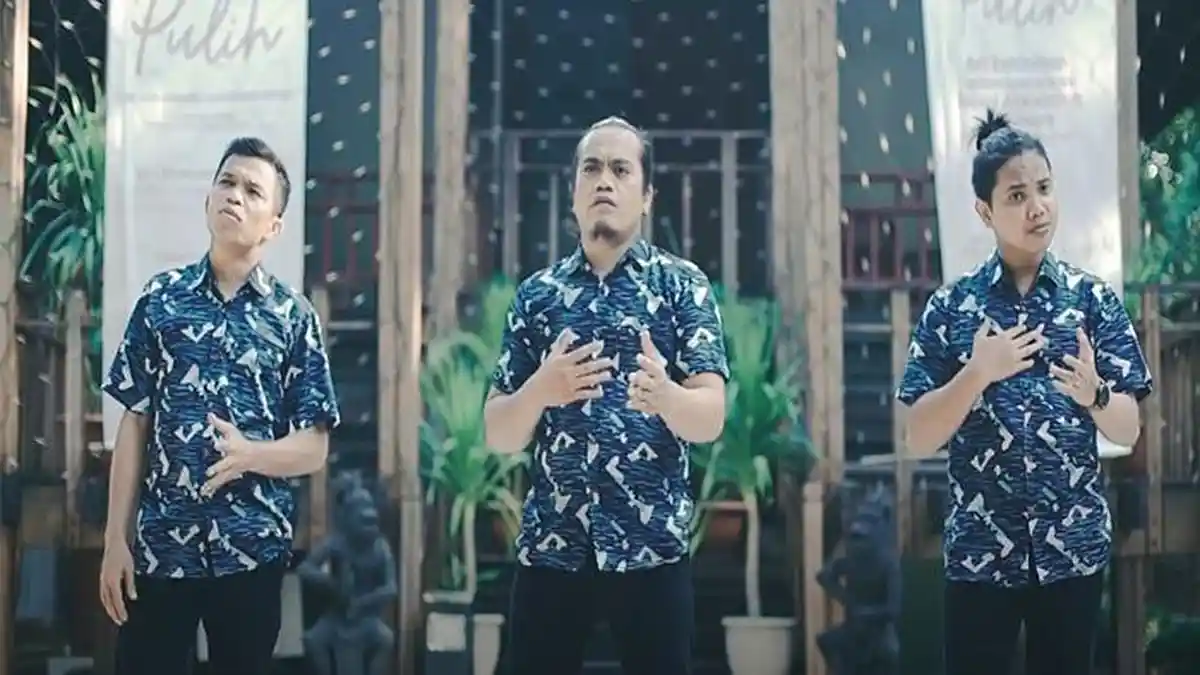 Chord Dasar Lagu Nagabe Trio, Kunci Gitar Lagu Batak Marmanda Manda: Sabar Ho Inang Ni Gellengku