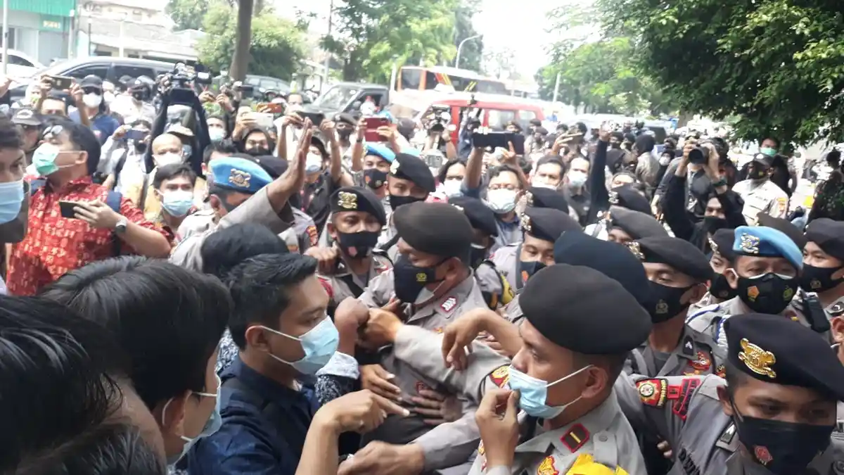 Simpatisan Rizieq Shihab Positif Covid-19, Pengadilan Negeri Jakarta Timur Khawatir