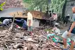 Malangnya Nasib Mbah Gendok di Lamongan, Rumahnya Ambruk Diterjang Angin Kencang