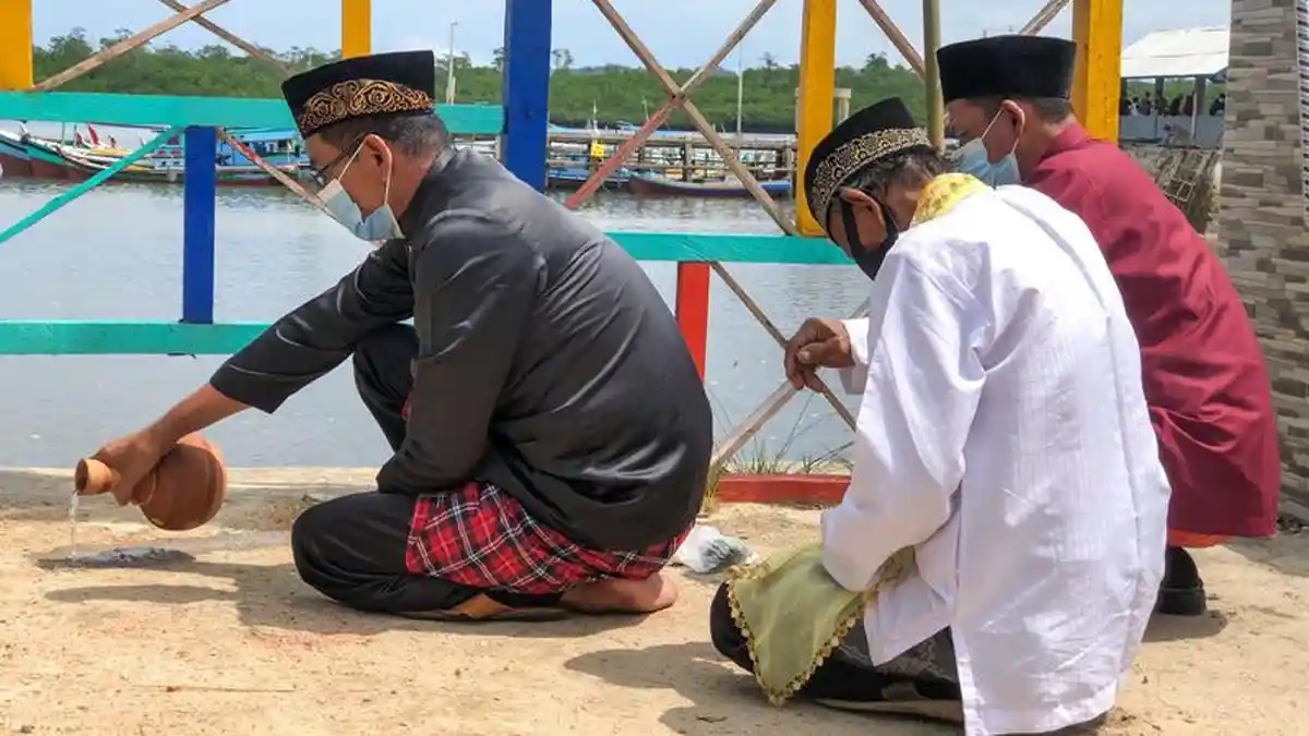 Dukun Kampong dalam Kearifan Lokal Belitung Bukan Paranormal