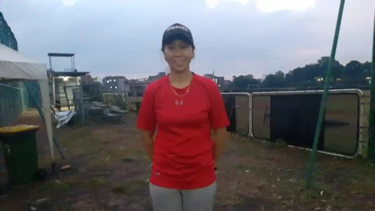 Melanie Yatco Macatangay Membantu Tim Softball KONI Kabupaten Tangerang      