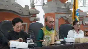 Made-Rentin-di-rapat-koordinasi-dengan-melibatkan-Koordinator-Pokja-Pembatasan.jpg